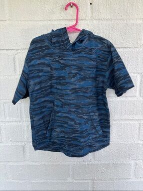 Falls Creek Camo Navy & Blue Short Sleeve Pullover Hoodie sz S/6/7